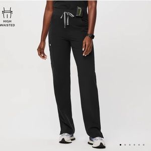 Figs women’s High Waisted Kade cargo scrub pants size small